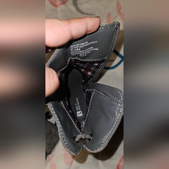 White Mountain boots size 6.5 - Picture 10 of 11